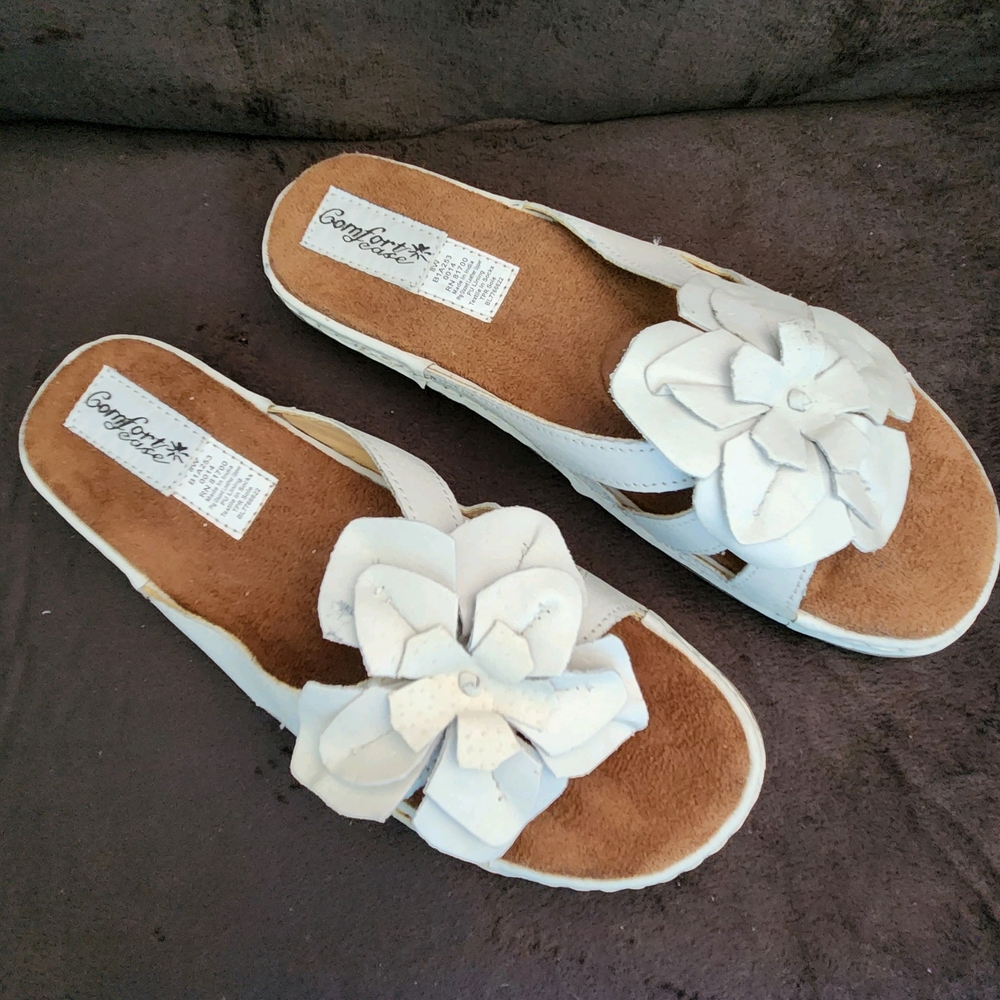 Flower Slide by Comfort Ease